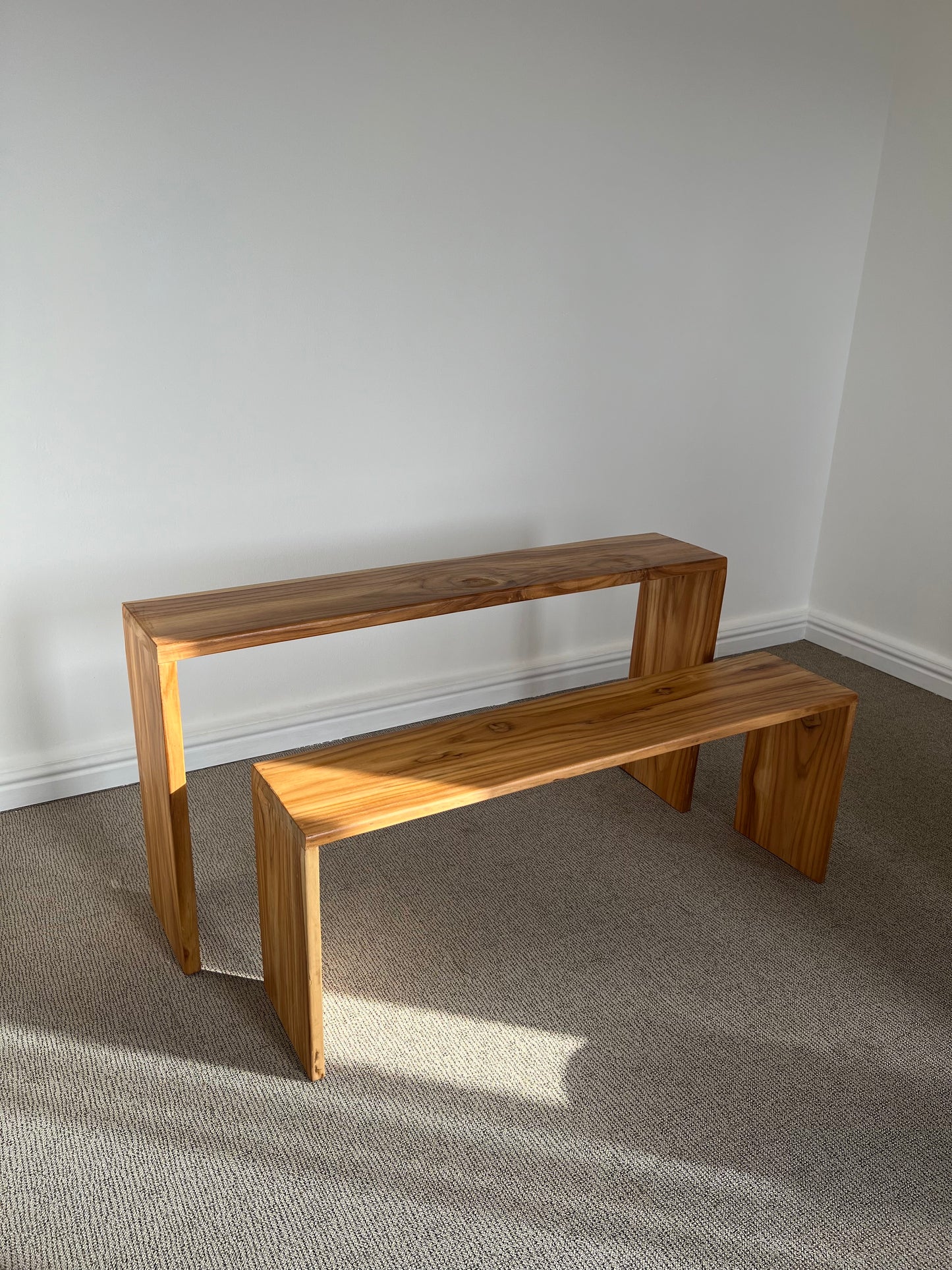 Rhombus Set: 1 Table, 1 Bench
