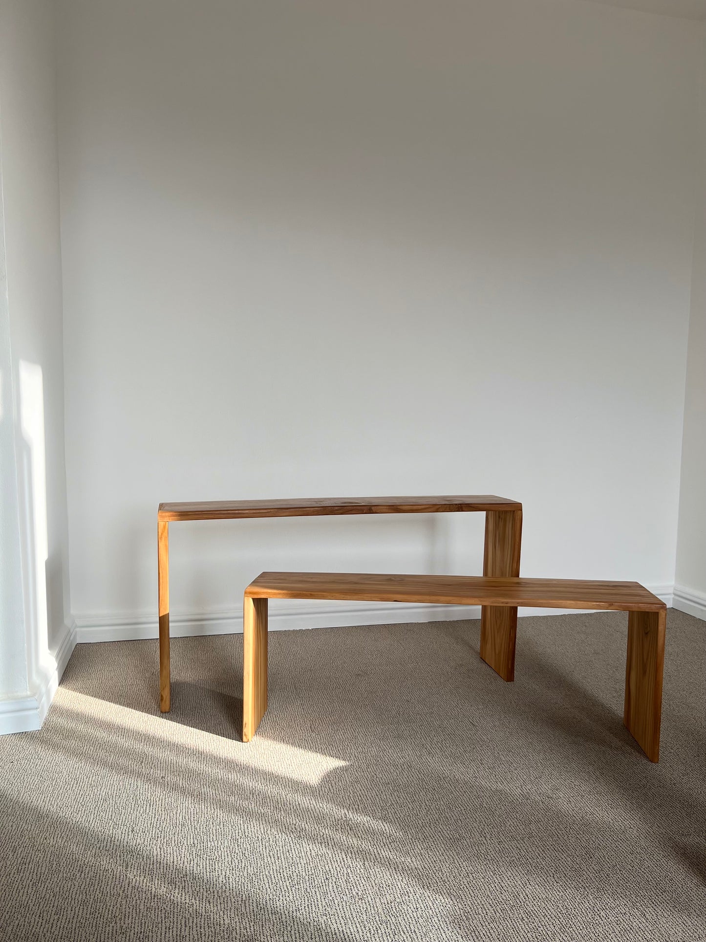Rhombus Set: 1 Table, 1 Bench