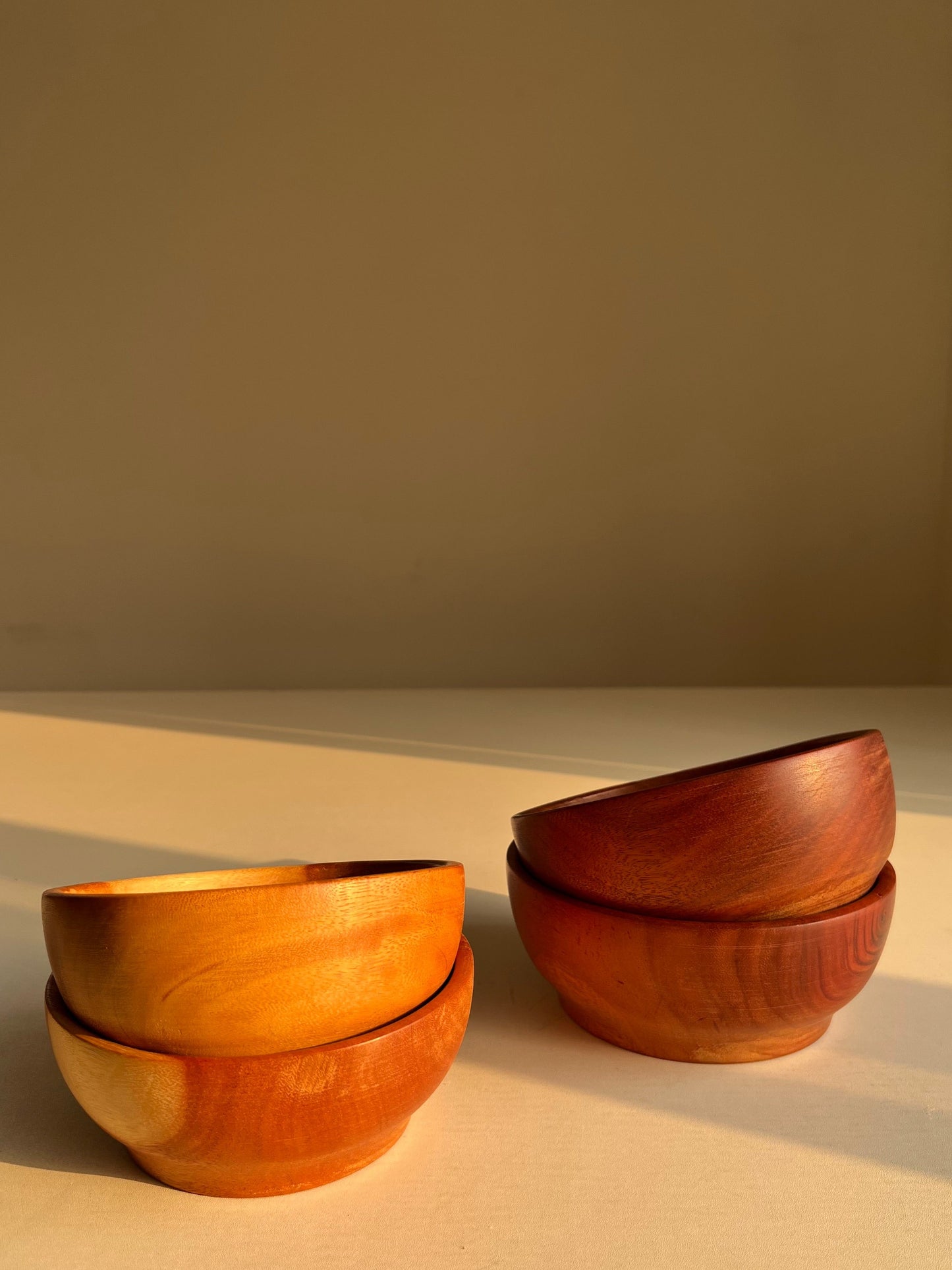 Medium Wooden Bowls (4pcs)