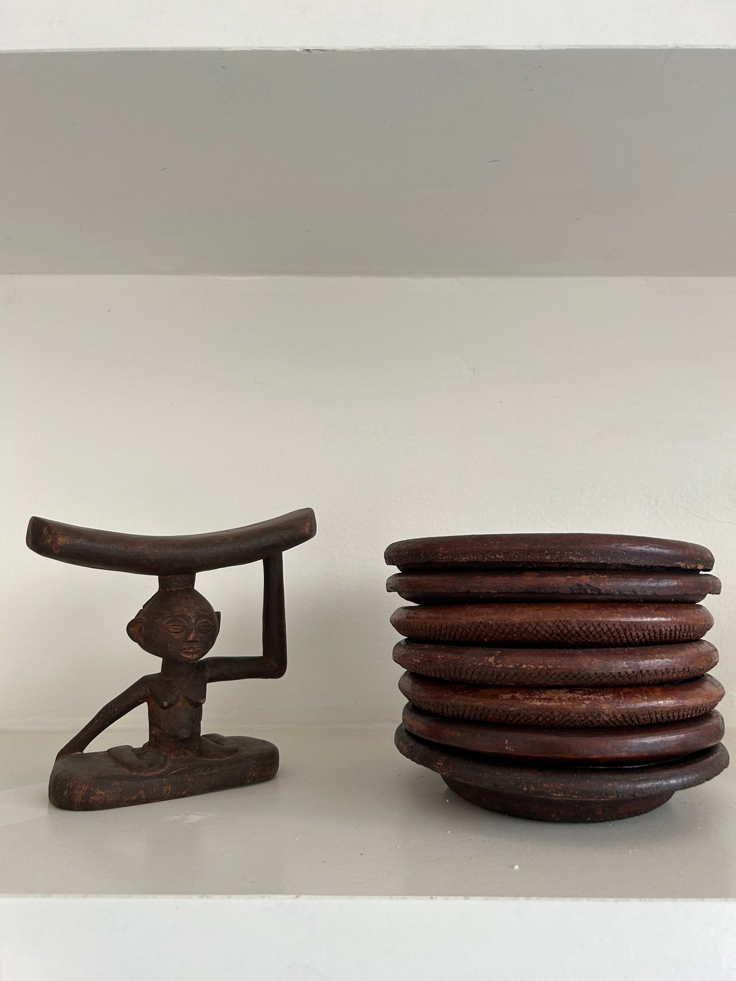 Neck Support Statue